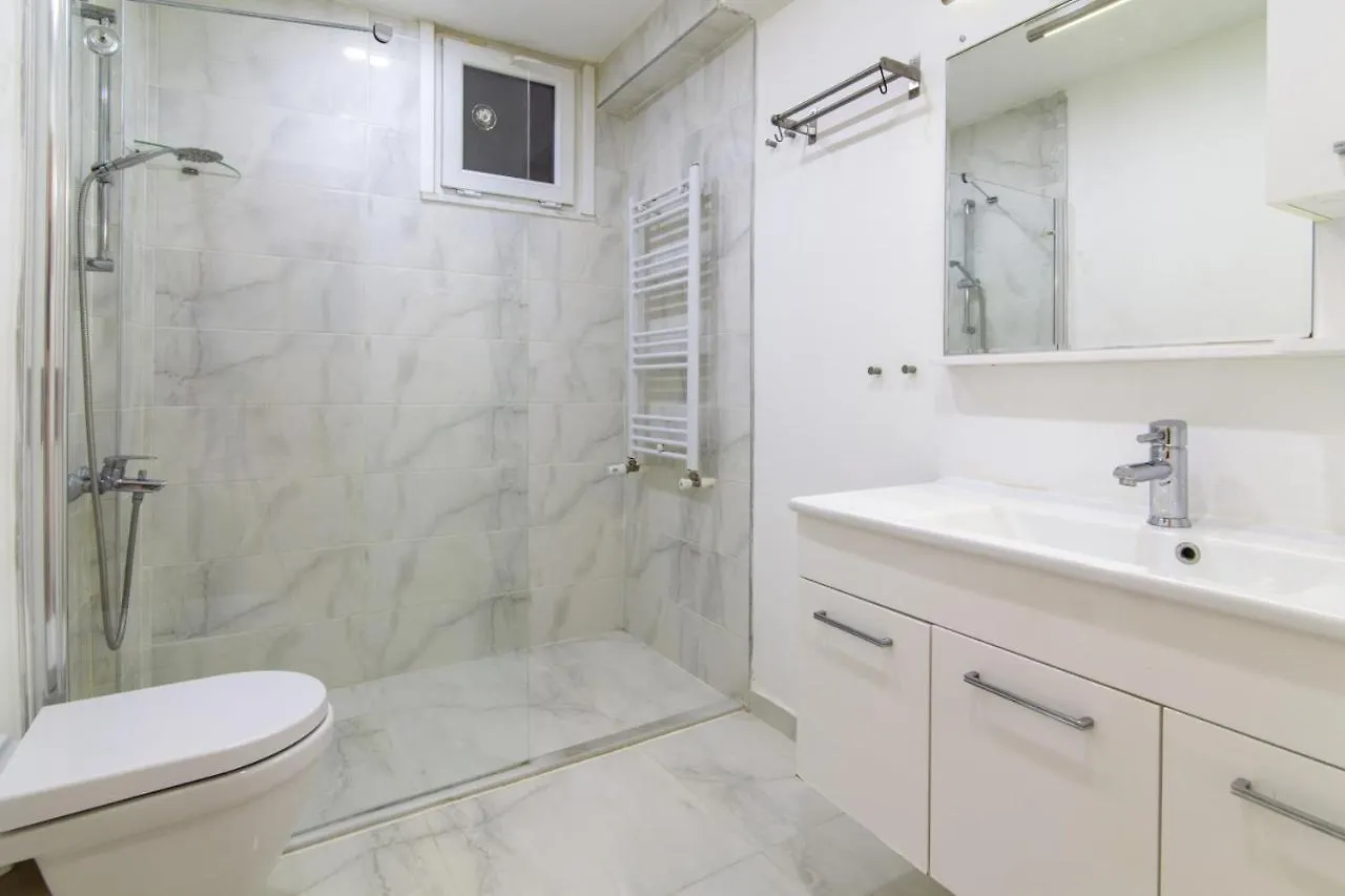Cozy Flat In Beyoglu Near Public Transportation Apartment Istanbul